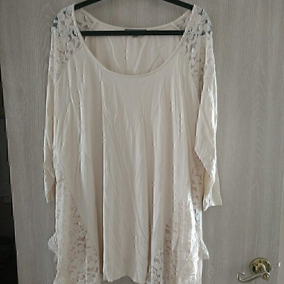 Kate & Mallory Tops - 2X Kate and Mallory Flowy, Comfy Blouse
